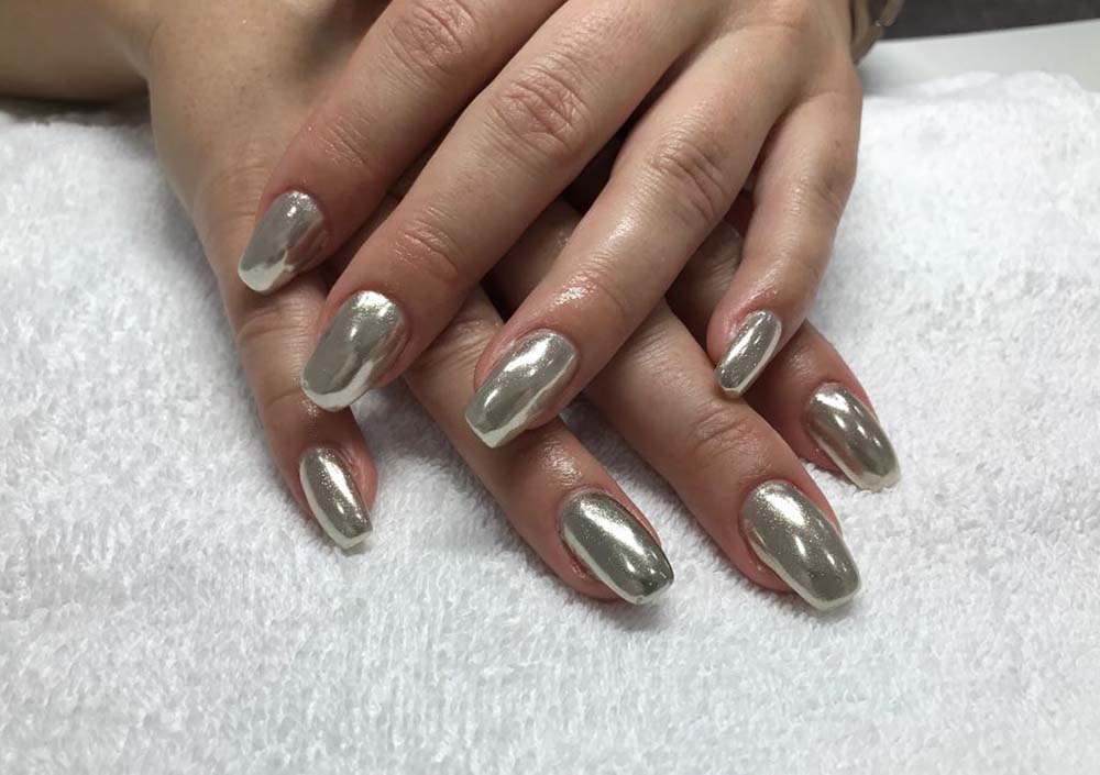 naegel_silber_metallic